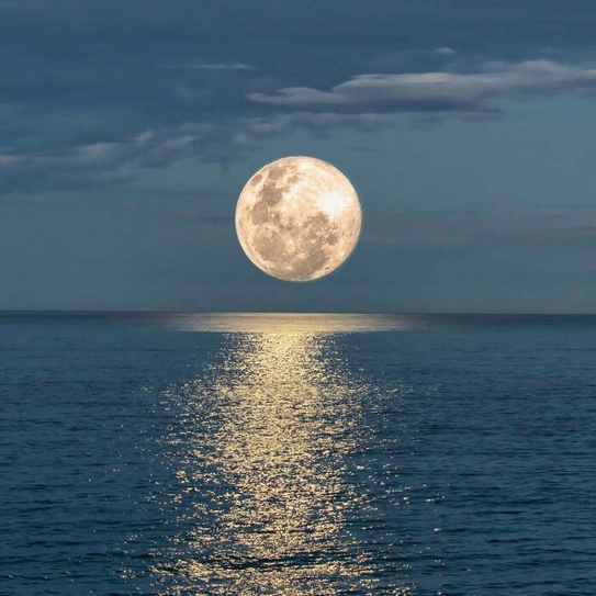 Lever de la Pleine Lune